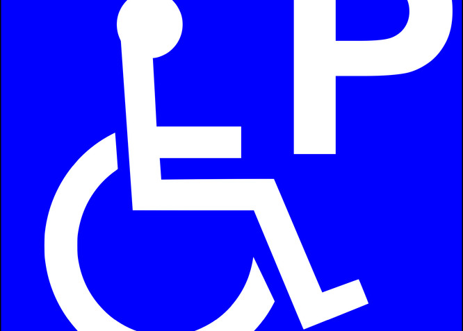 Zeichen Parkplatz für behinderte Menschen