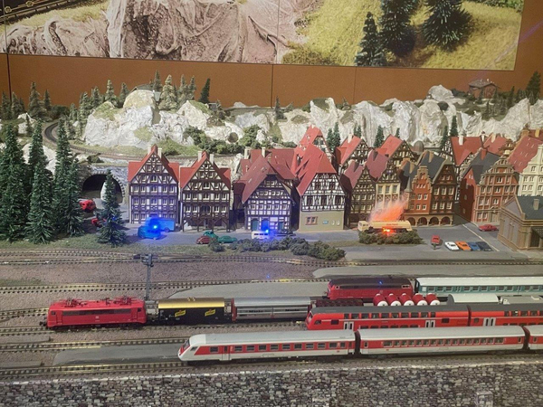 Blick in die Neuheitenshow in der Dauerausstellung