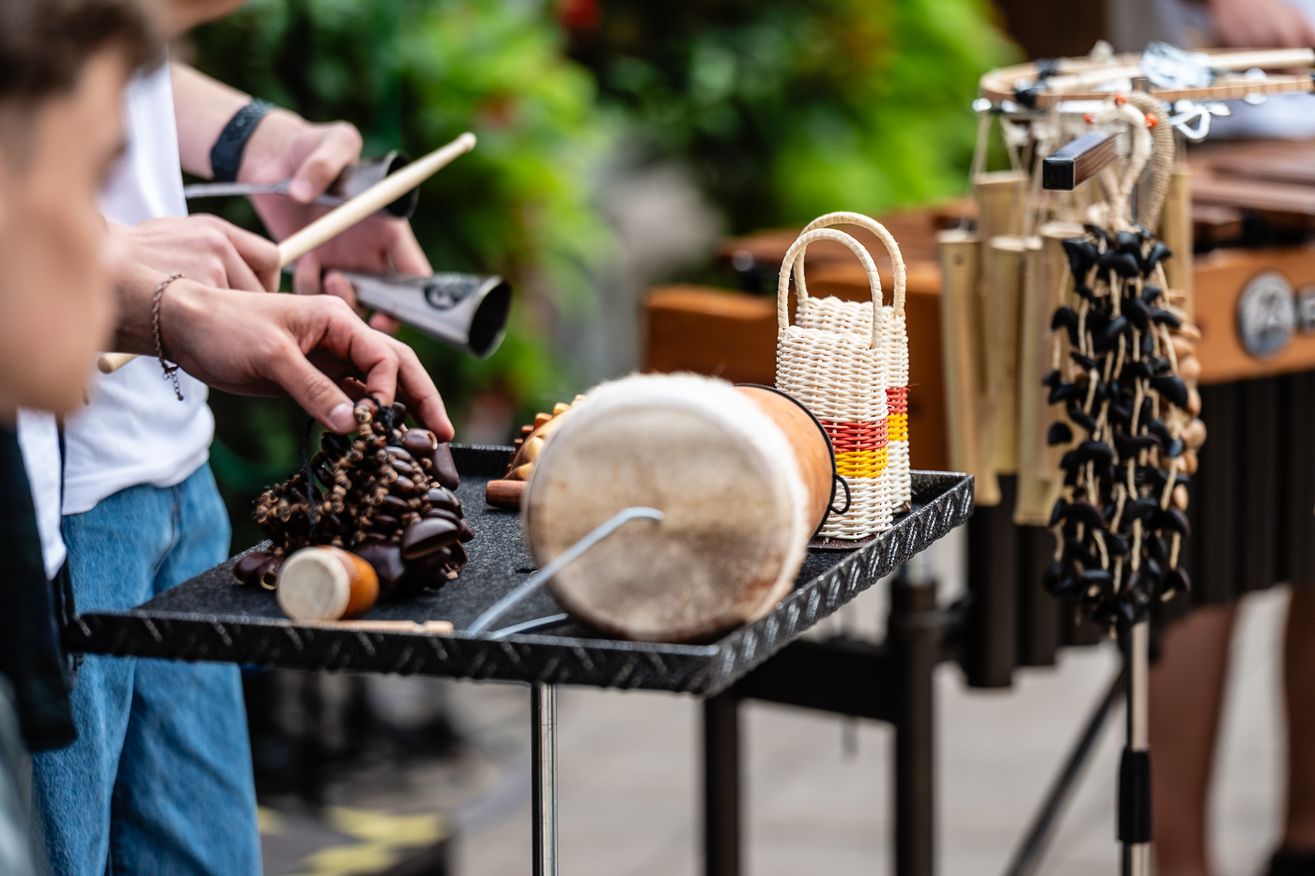 verschiedene Percussion-Instrumente