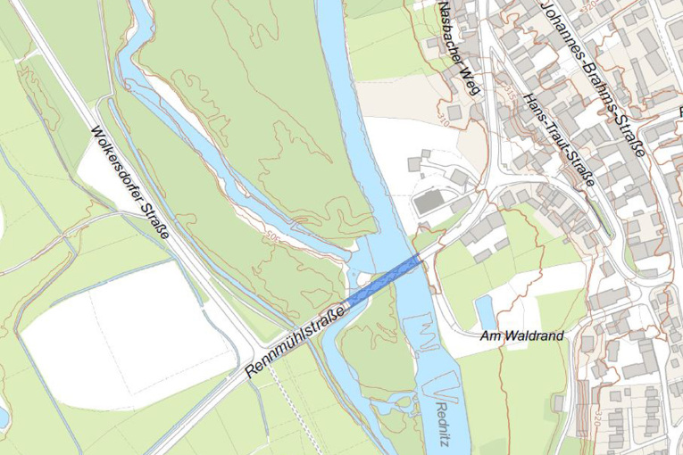 Die Brücke Rennmühlstraße über die Rednitz zwischen der Katzwanger Hauptstraße / Lindenplatz und der Stadtgrenze erfüllt eine wichtige Verbindungsfunktion zwischen Nürnberg und Schwabach.