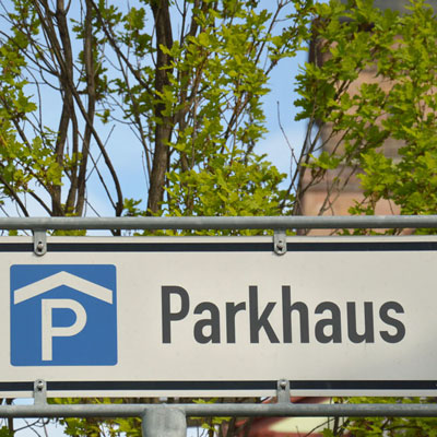 Tiefgaragen/ Parkhaus Bahnhof
