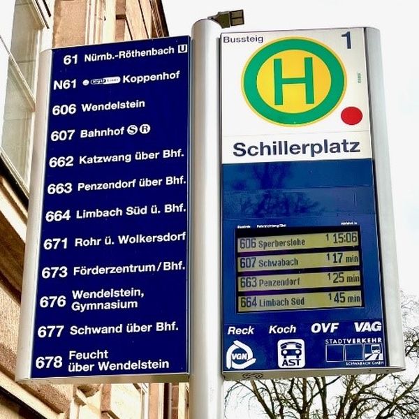 DFI Anzeige Schillerplatz quadratisch