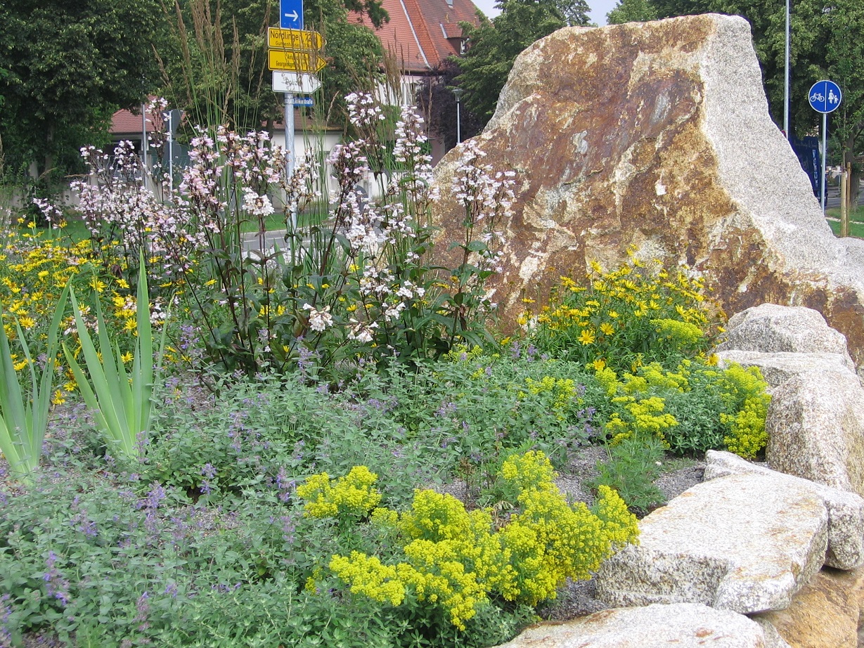 Pflanzung Kreisverkehr in Schwabach